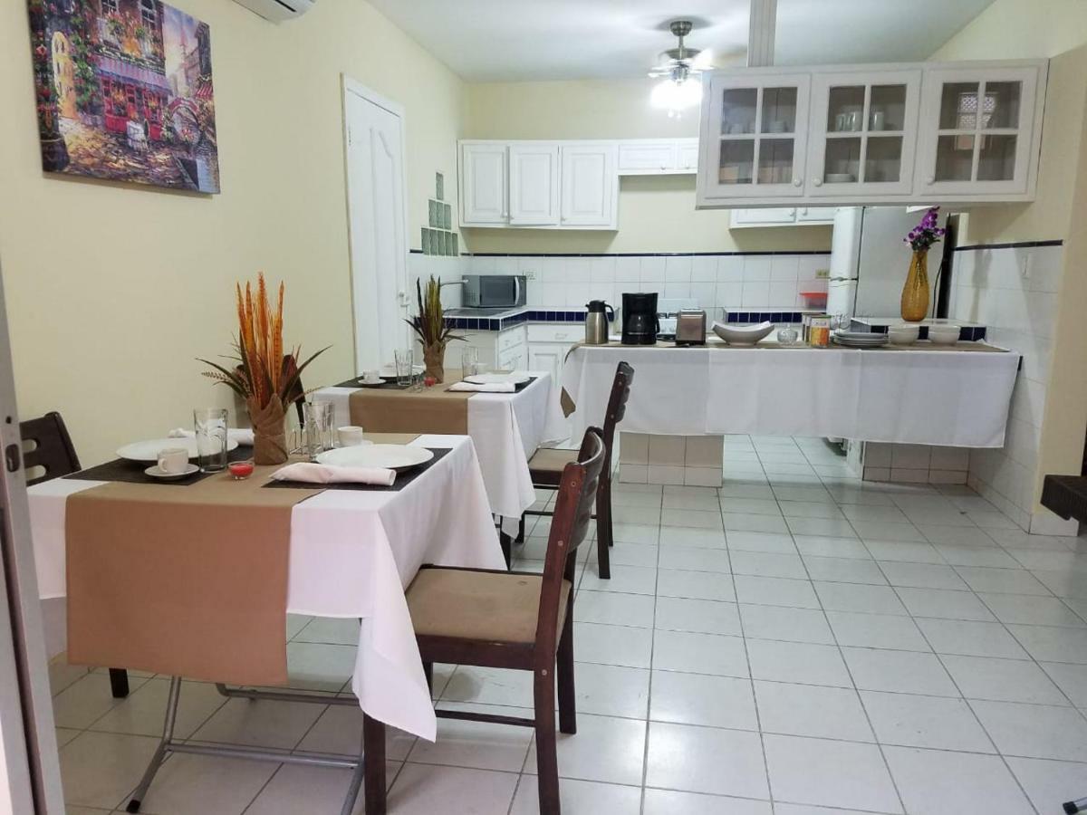 Mh Boutique Hotel San Pedro Sula Exterior photo